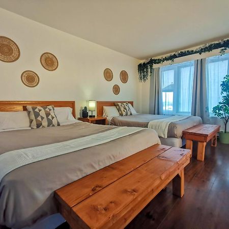 Lofts Fleuve Et Montagnes Motel Sainte-Anne-de-Beaupre Exterior photo