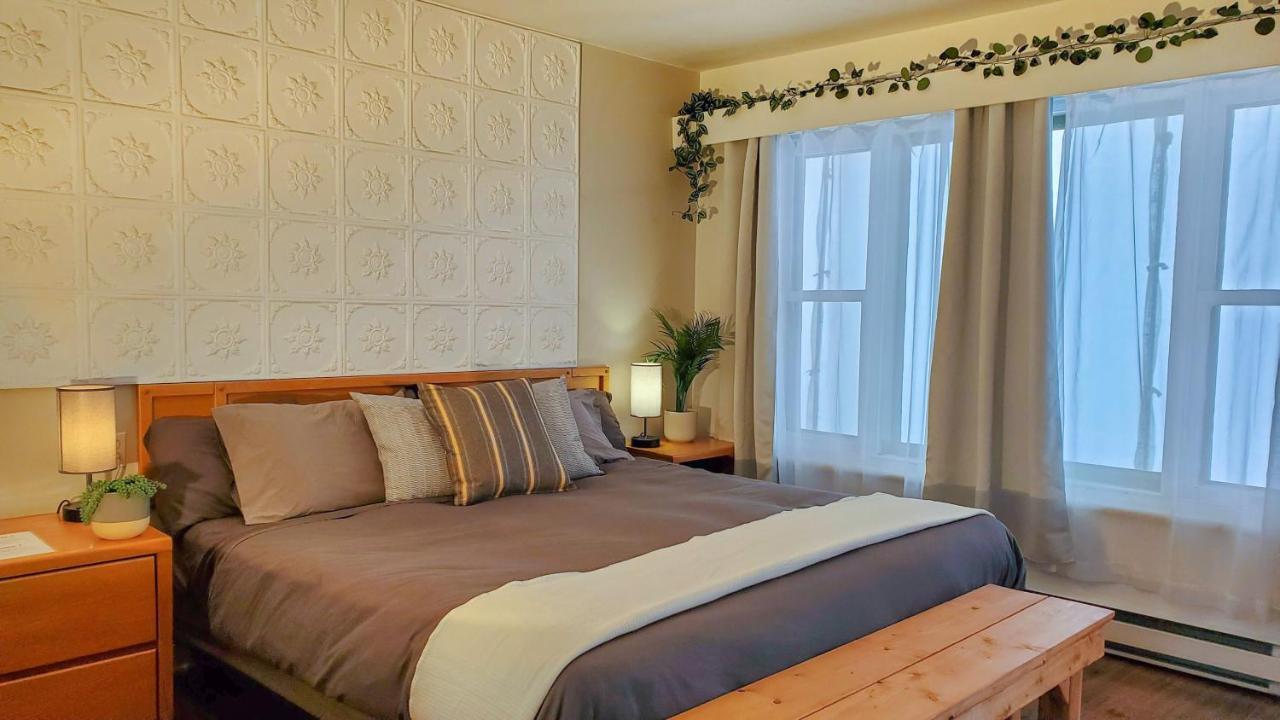 Lofts Fleuve Et Montagnes Motel Sainte-Anne-de-Beaupre Exterior photo