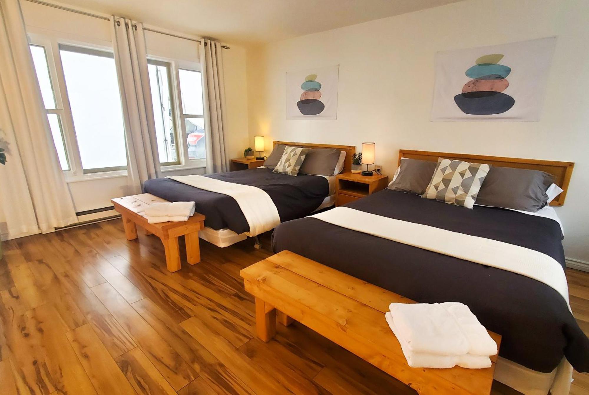 Lofts Fleuve Et Montagnes Motel Sainte-Anne-de-Beaupre Exterior photo