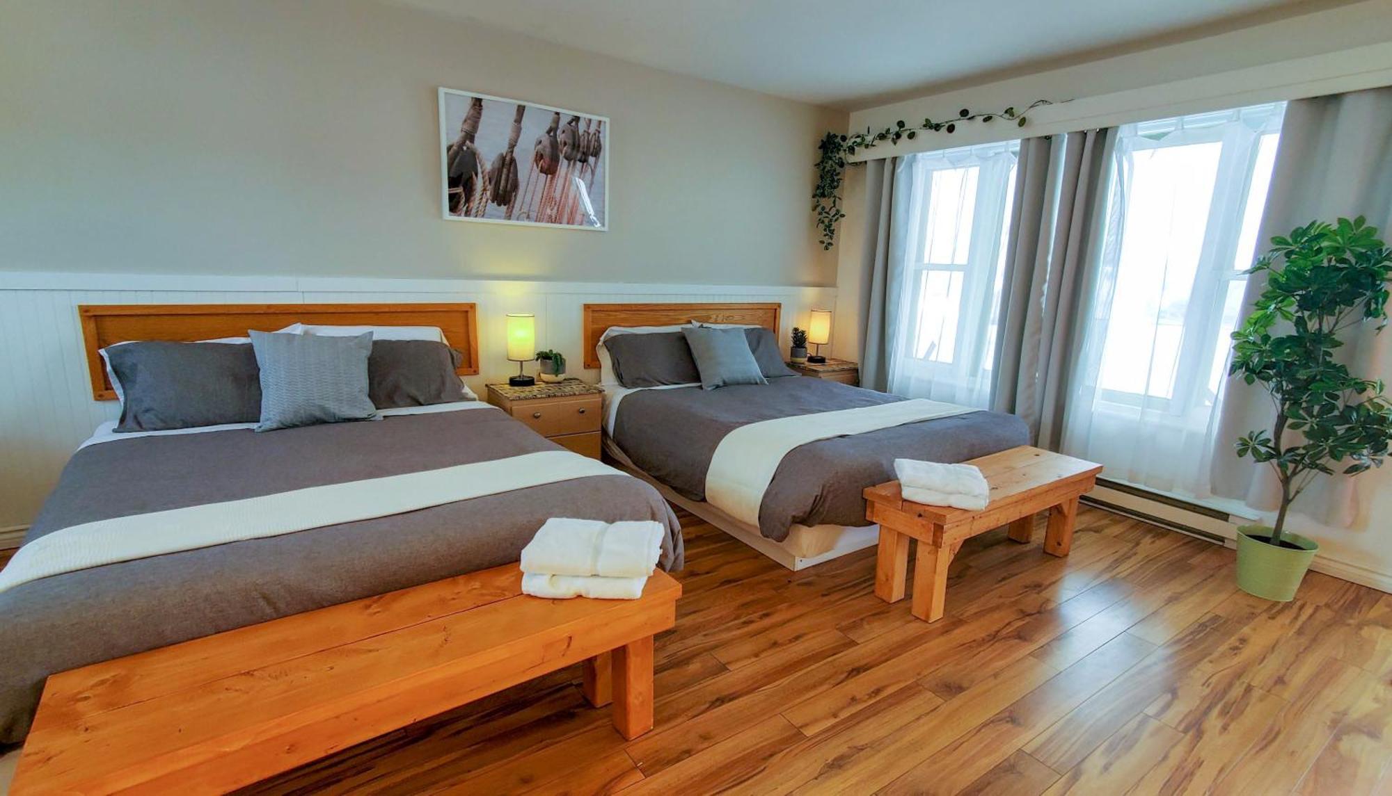 Lofts Fleuve Et Montagnes Motel Sainte-Anne-de-Beaupre Exterior photo